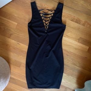 BLACK TRENDY BODYCON DRESS FOREVER 21